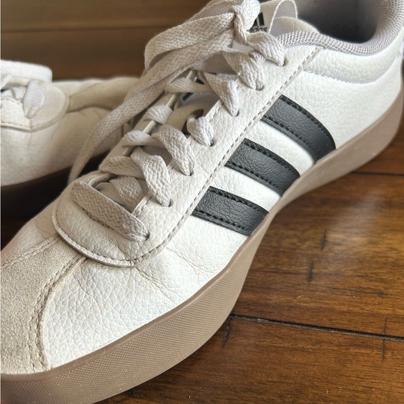 Adidas VL Court 3.0 Women’s Sneakers Size 7 Cloud White black stripe - Picture 9 of 10
